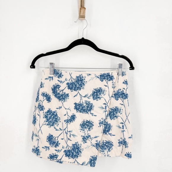 Abercrombie & Fitch Blue Floral Skort - Picture 1 of 5